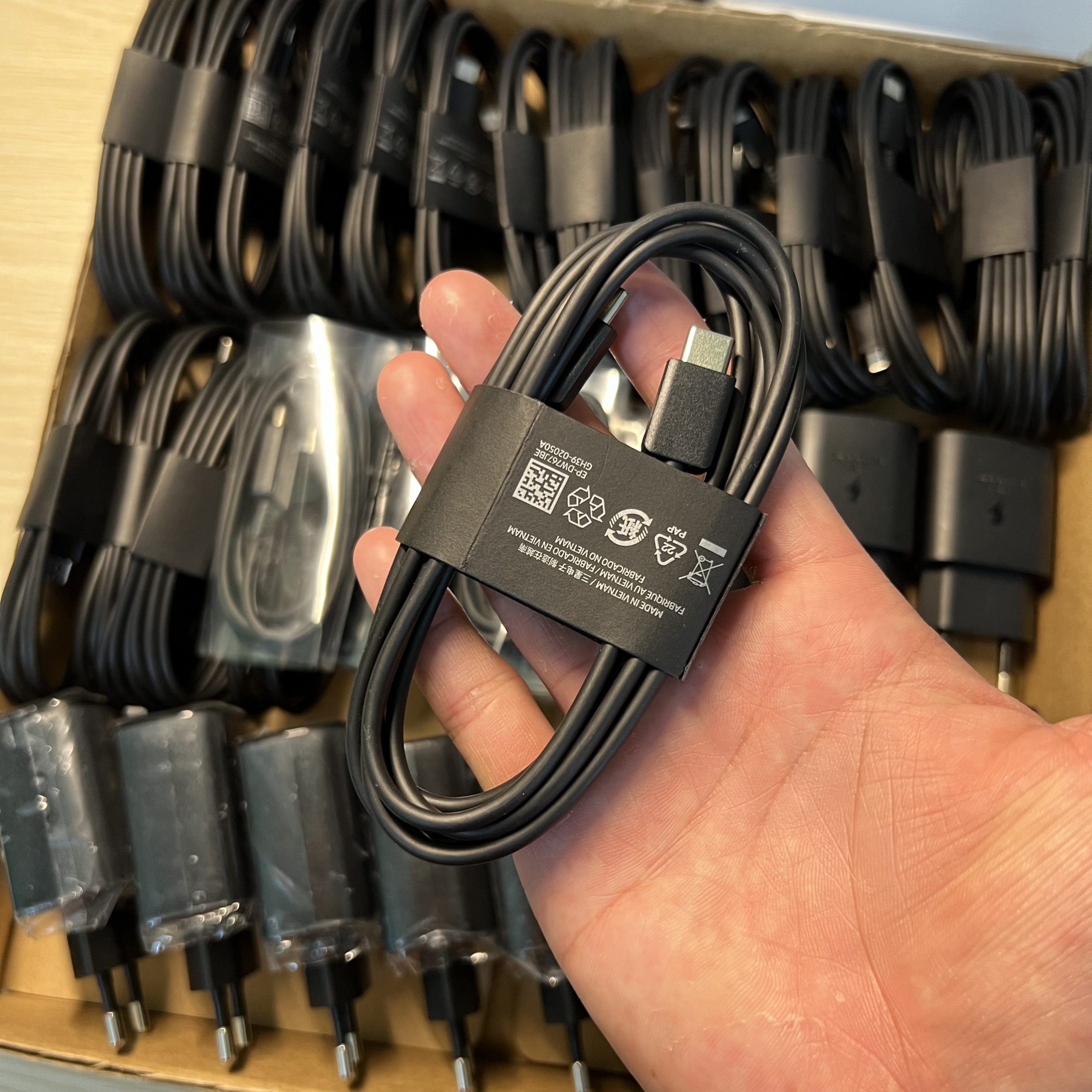 4321ce50147cd4228d6d Dây cáp sạc nhanh Samsung Type C to Type C 1m8